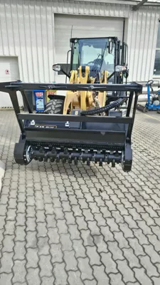 468857