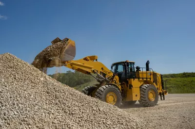 574256