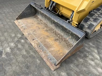 76293