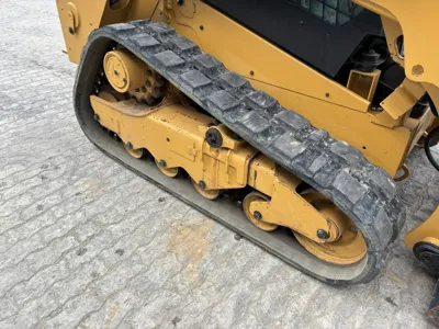 115907