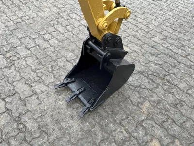 75726