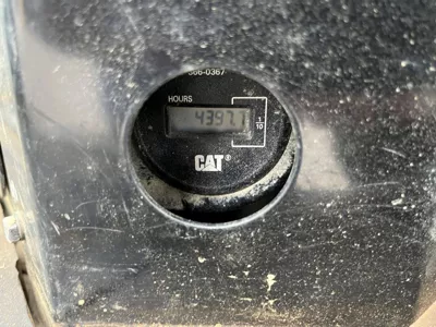 76556