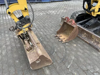 75700