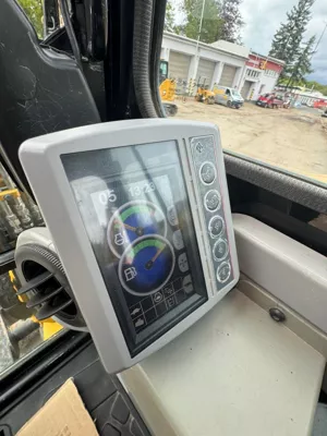 113559