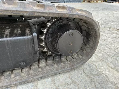 114372