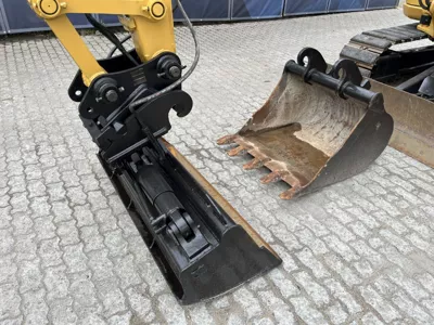89662