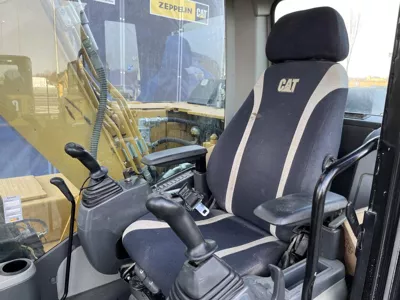 76375