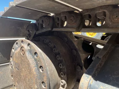 86643