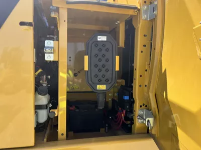 86643
