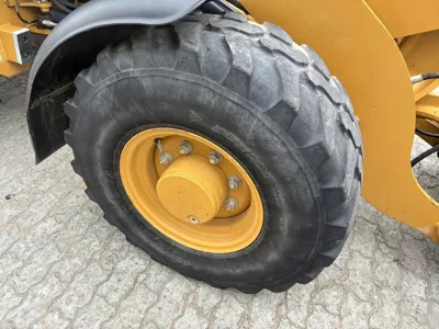 118935