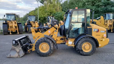 Cat 906M