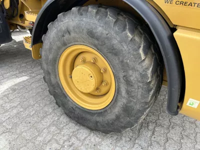 84896
