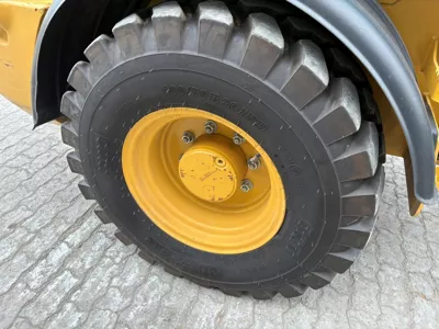 123632
