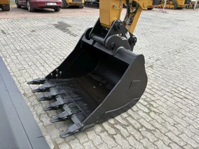 92968