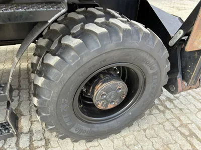 92994