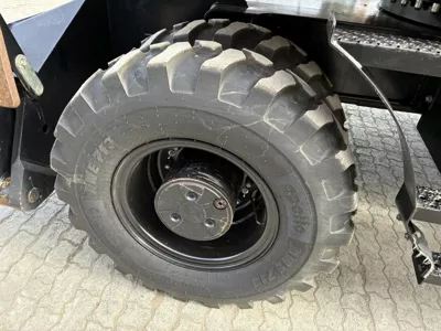 92994