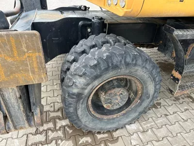 87043