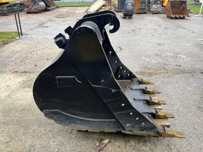 76333