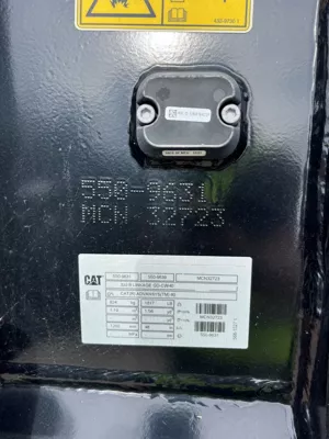 89633