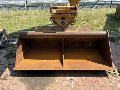 115867
